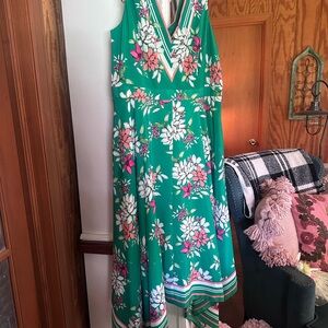 Vince Camuto Green Floral Midi Dress
